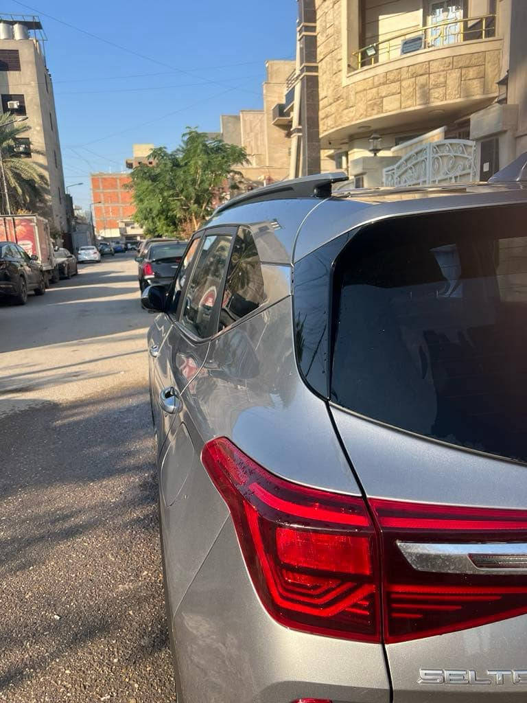 سليتوز  امريكي موديل 23
 بصمه 
ماشيه 24 لف 
تبديل بنيد فقط 
محرك 2000 دوش 
تبريد 2 قطعه


**إذا كنت صاحب هذا الإعلان وتريد حذفه لأي سبب، رجاءا أرسل رسالة إلى الدعم الفني**