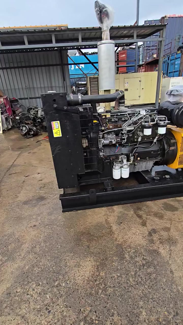 سلام عليكم 🖐 مولده بيركنز انكليزي🇬🇧
150 كيفي شرط حمل لاصرف ولا بخار جاهزه جيب و شد انتركلر / مكان اربيل صناعه شماليه يوجد توصيل كل المحافظات 🚛🚛 / *********** واتساب
