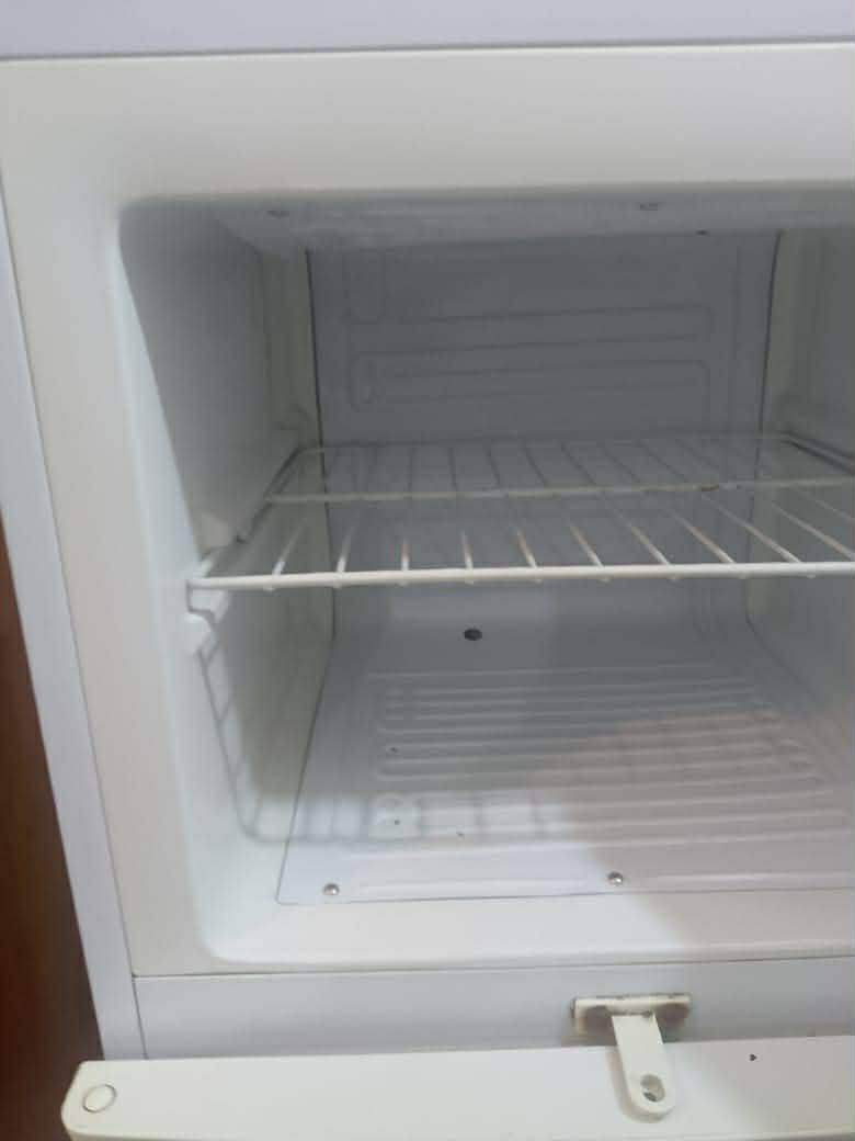 البيع السعر ٢٠٠) ‏‪***********‬‏
