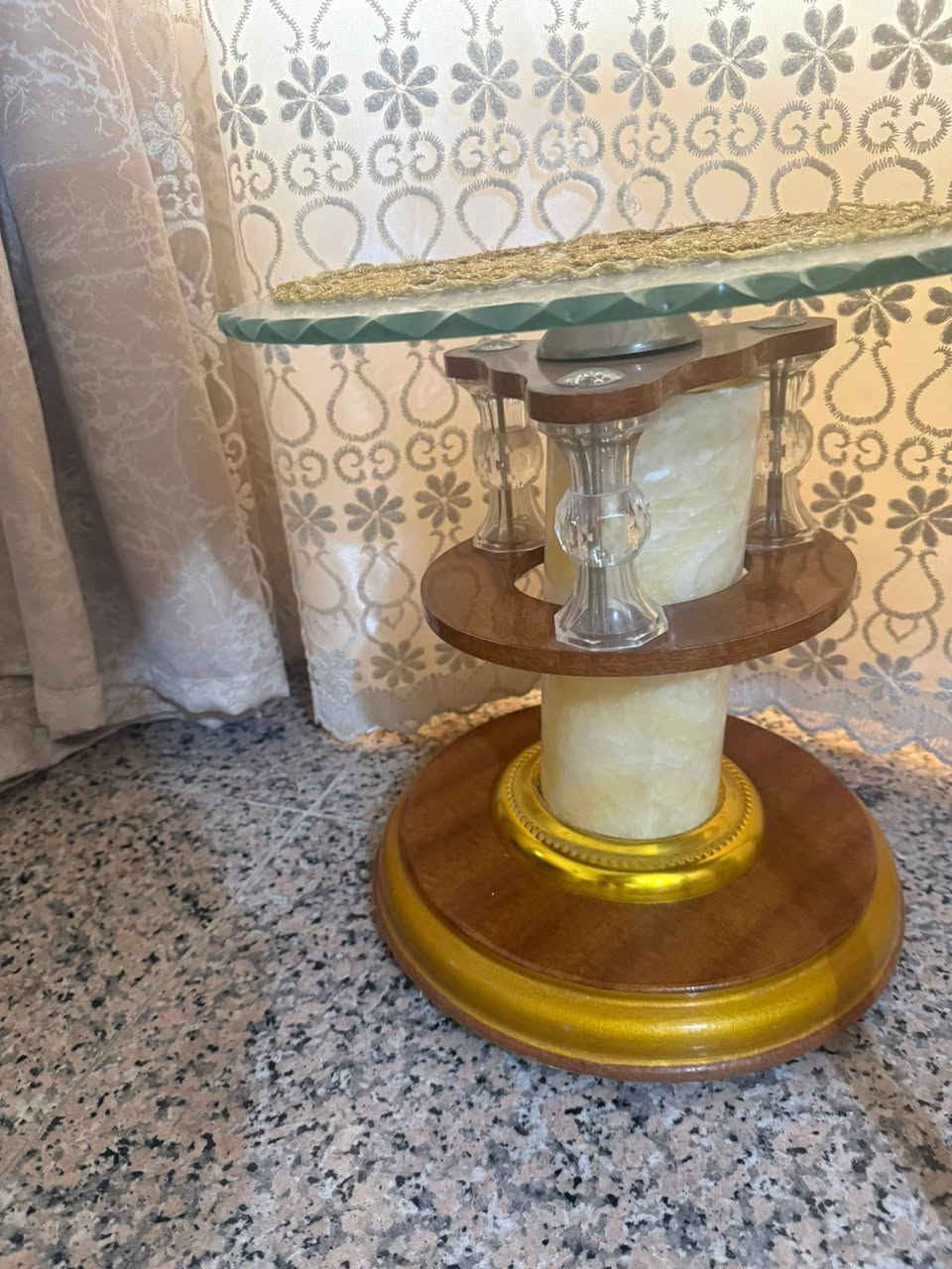 السلام عليكم عندي هاي طبله وسطيه واربع صغار للبيع  
للتواصل ع الرقم *********** 
او ع الخاص
