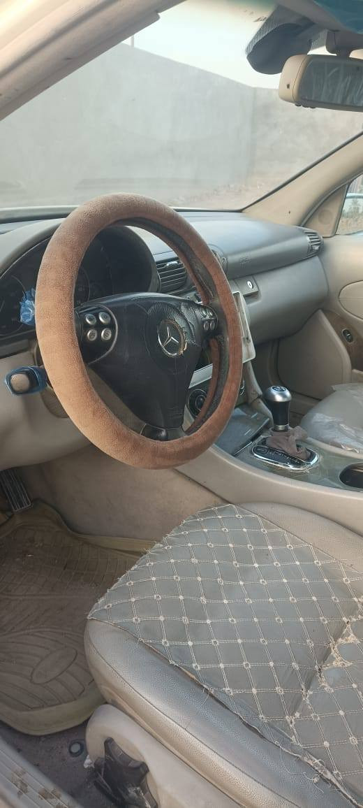 السلام عليكم ورحمة
مارسدس ادوات سياره مكفوله بدون كص جاهزه مكينه اوكير ثنين اونص جاهزة السيارة) (انه مكلف بالنشر) هذا رقم صاحب السيارة) (العنوان ذي قار الشطرة 

***********
