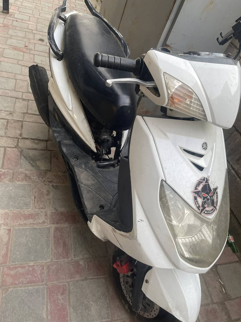 سلام عليكم 
سكنز فحل شلعه ومعدل 
مكينه 58
مكان بلديات 
سعر 450 
***********
