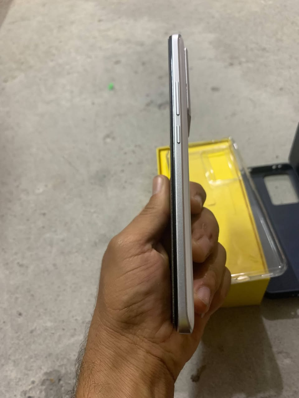 السلام عليكم جهاز بوكو pocoF5pro
ذاكره512 مع رام12 مع بطاريه 5160
الجهاز كله شرط شخط مابي مع كارتونه فقط
موقع الجهاز كركوك 
السعر500وبي مجال  للاستفسار اكثر خاص موجود 
ورقم تلفون***********
