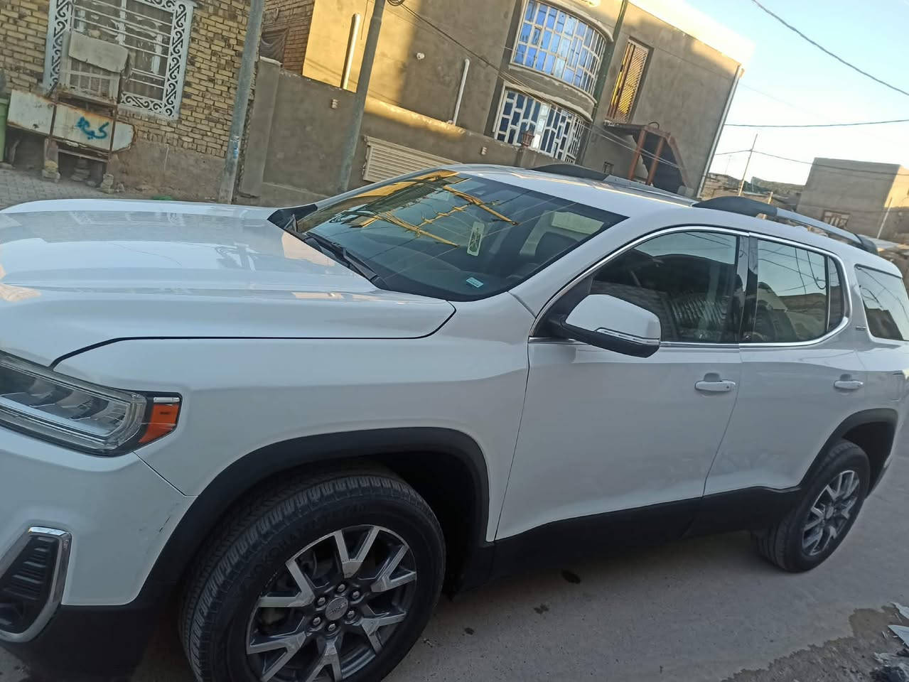 سلام عليكم جمسي اكديه موديل 23 بدون رقم المحافظه التعجبك ترقم صور الحدث بلمنشور لا ربك كلهه سلمه كل تبديل مابهه يعني كفاله السياره بهه بس باب مصبوغ  السعر 175 مكاني ديوانيه تبريد مركزي حداديه جديد بس نقصهه المشط اتصل عله الرقم ***********
