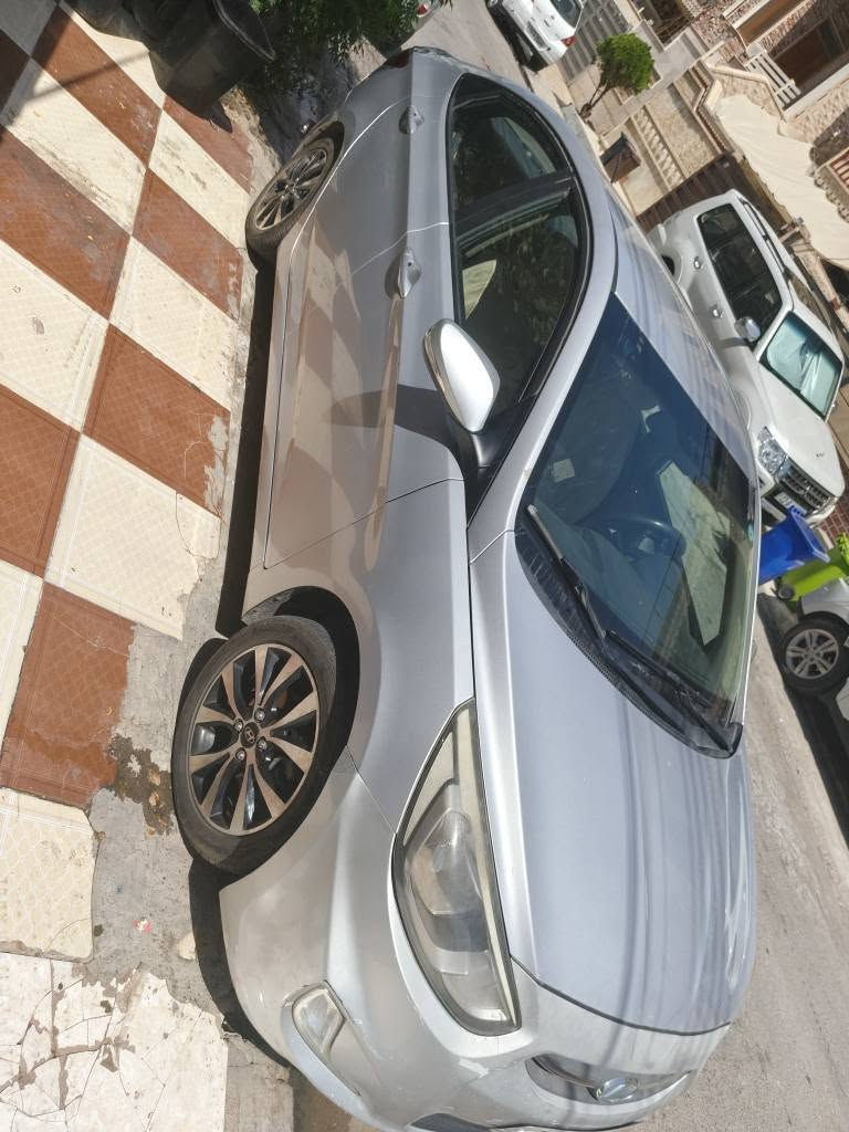 🚗 هیۆندای ئەکسێنت (Hyundai Accent) – زۆر خاوێن و بەشەرت بۆ فرۆشتن 🚗
​ئەگەر بەدوای سەیارەیەکی بێ کێشە، کەممەسڕەف و توندوتۆڵ دەگەڕێیت، ئەم فرسەتە نایابە لەدەست مەدە. سەیارەکە لە ڕووی یاسایی و میکانیکییەوە کامڵە.

 زانیارییە سەرەکییەکان:
​جۆری سەیارە: هیۆندای ئەکسێنت (Hyundai Accent)
​ڕەنگ: زیوی (سیکۆتی)
​یاسایی: بەناوی خۆمەوەیە، بەشەرت گواستنەوە و وەکالەت.
​غەڕامە: هیچ غەڕامەیەکی لەسەر نییە (سفر کراوەتەوە).
​✨ تایبەتمەندی و دۆخی سەیارەکە:
​گێڕ و مەکینە: بەشەرت و بە زەمانی تەواو، بێ کێشە.
​دۆخی گشتی: هیچ کێشەیەکی نییە، زۆر توندوتۆڵە و ئامادەیە بۆ لێخوڕین.
​سەیارەیەکی زۆر ئابووری و کەممەسڕەفە لە بەنزیندا.
​دیزاینێکی دەرەوەی قەشەنگ، وێڵ سپۆرت و ناوەوەیەکی زۆر خاوێن.
​💰 نرخ: 108
📍 شوێن:  هەولێر
📞 بۆ پەیوەندی و زانیاری زیاتر: (*********** أربيل, العراق
