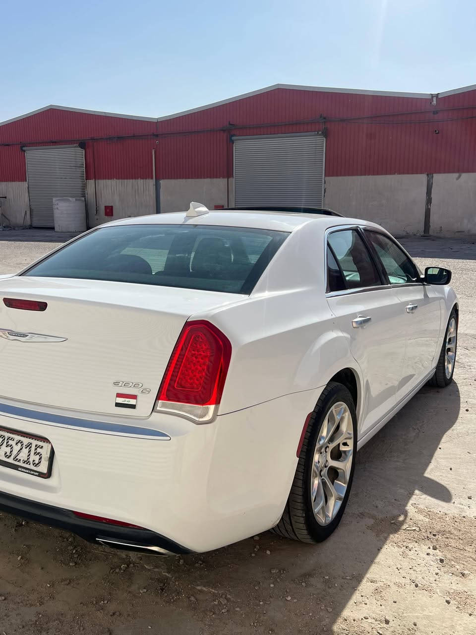 سلام عليكم
اوباما 2017دخول جديد ضباط رقم بصره بأسمي تحويل مباشر ثاني يوم ماشيه 100 محرك 6سلندر بلاتينيوم فول 
لايت متحرك كلاصلات حار بارد بانوراما سياره مواصفات معروفه  حادثه موضوح بصور صبغ ربع جاملغ امامي وشويه بجاملغ الخلفي. وجه بيه كلير بصفحه العبري باب العبريه  والي وراه وجاملغ خلفي بدون بدون حادث كلير ورش بدايت تكمه ايرباك سليم لغد سليم شاصي راديترات كله ع وضع شركه سياره بعدهي بريحة الشركه صار شهر من دخلت العراق
***********
مكان سياره بصره
