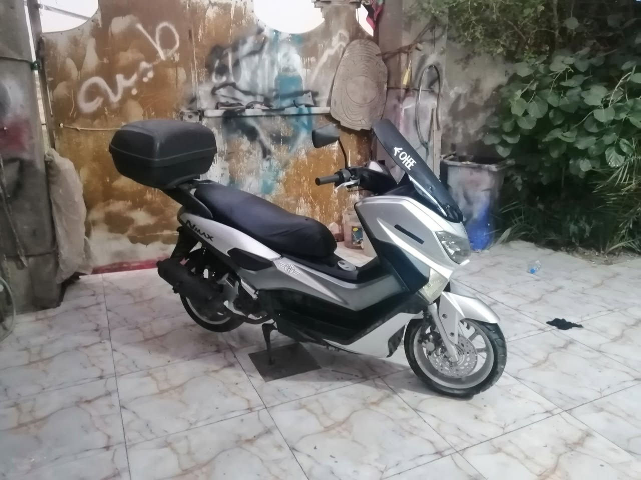 ان ماكس جديده صارله ست شهر من طالعه من المعرض مكينه مكفوله من كلشي دسك خلفي امامي لايت زنون ب٧٠٠ وبيه مجال مكان فضليه ***********

