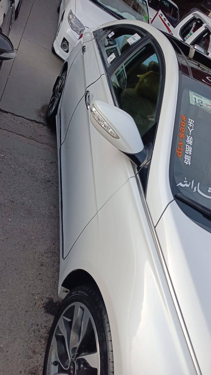 السلام عليكم سوناتا خليجي كفاله عامه محرك 2400 فول مواصفات رقم اربيل السياره جاهزه قطره صبغ ما بيها سياره مقفوله التواصل على الرقم *********** السعر 122
موديل 2010
