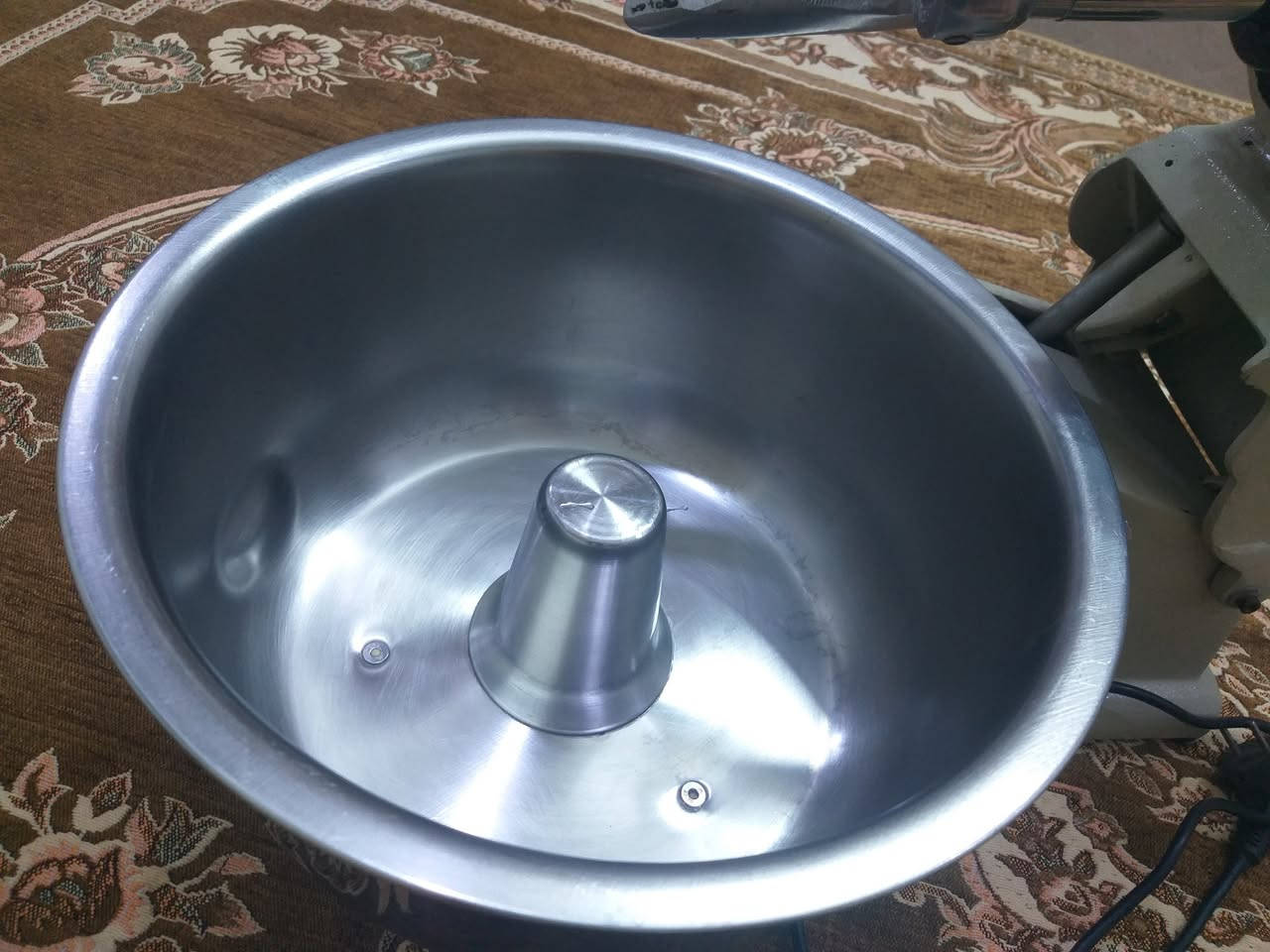 عجانة صناعية منزلية الحجم من (8 - 10) كغم صناعة سورية درجة أولى نظافتها 90% مستعملة قليل جدا. وعاء العجانة ستينلس ستيل غذائي غير قابل للصدأ
السعر 150 ألف وبي مجال.
مكاني بغداد المشتل شارع المطبك رقم الموبايل آسيا *********** ويوجد على هذا الرقم واتساب
