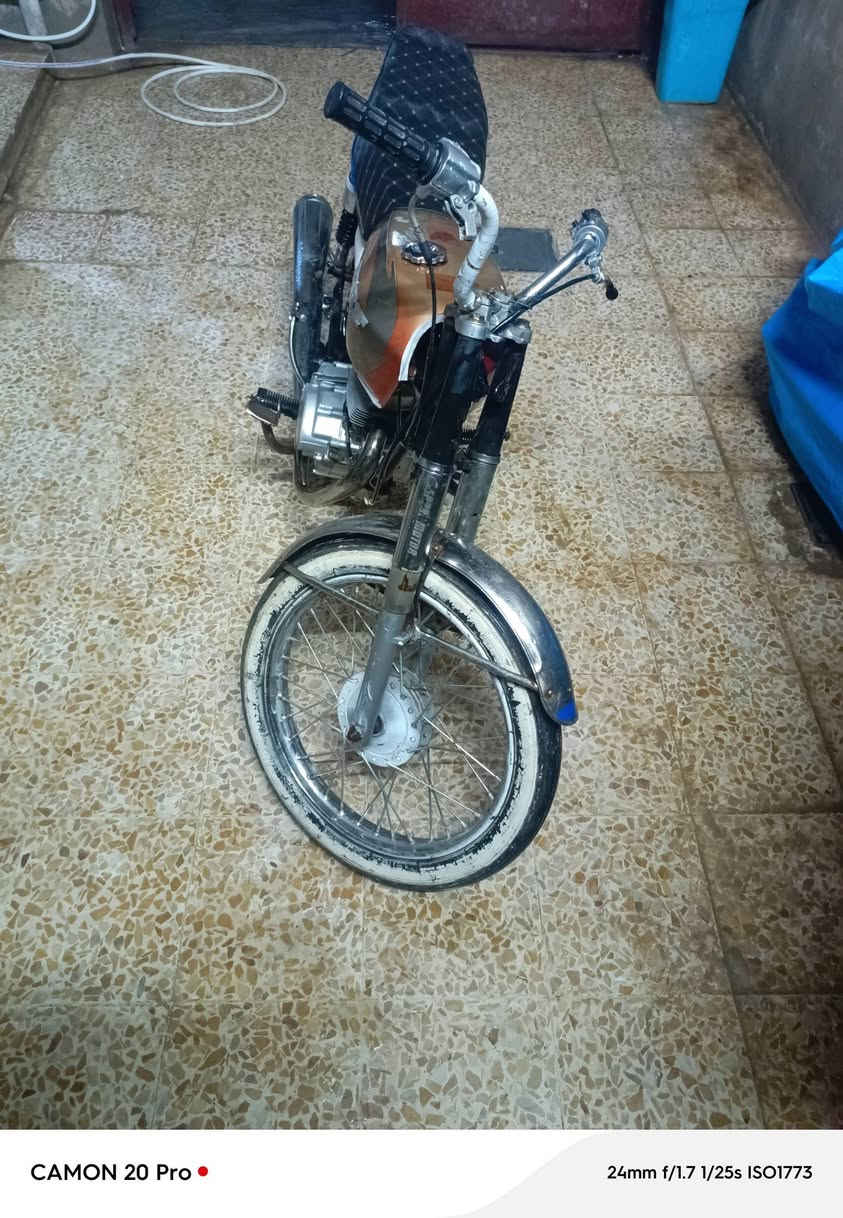 ماطور خمس تسعات للبيع كله شرط ماكينه خرسه قطر دهن ما يزت سعر 250 وبي مجال مكاني حي القاهره @***********@***********
