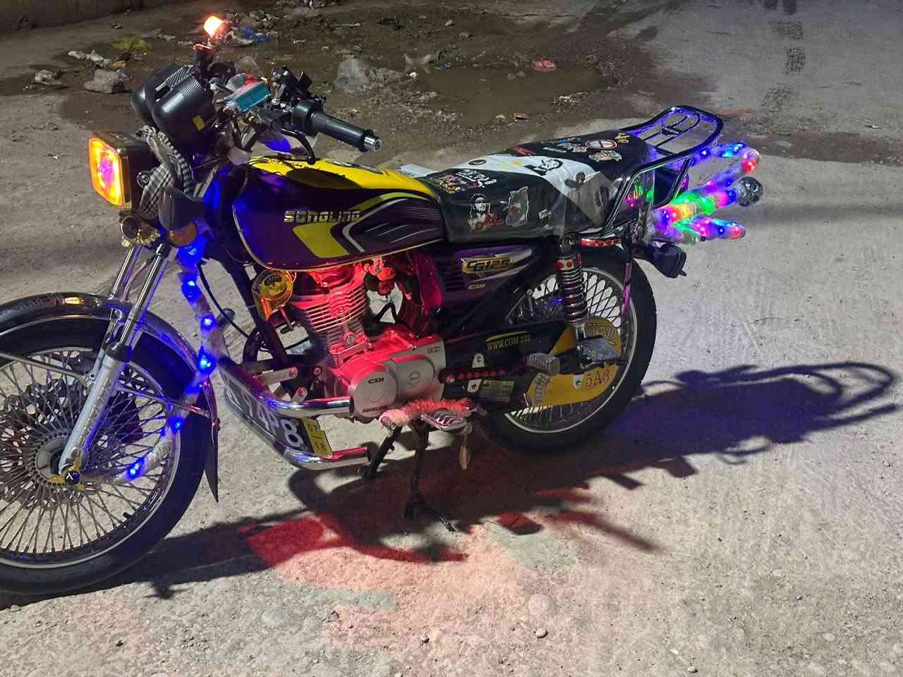 سلام وعليكم شباب دراجه مديل 25 كفاله من التاير للتاير  اوراق موجوده مال جناي الشارع ما طالعه بيها سعرها 750 كامله على اخر حبايه ***********
