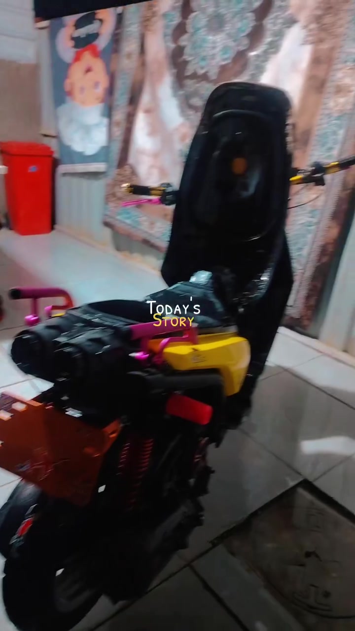 سلام عليكم سكنس  جبلي  مزود من الخارج  رياضي  كامله  ا
مكينه ما مفتوحه  
تزويدات  استيرن  وقفله  رياضي 
سبيدرات  
غطه شاصي 
كفرات  جدد  درجه اوله  
بكليت اعيون  ودبل اشاره
لوحه  رقم  رياضي
سكليتر  رياضي 
دراجه  تخبل  خير من الله
 بيه  نقوصات  كلش بسيطه 
السعر  1250 بيه مجال  الطيبين 
مكفوله  من السرقه  بس  مكاتبه  بيه  اوراقه  ضايعه 
مكفوله مكفوله من السرقه  تجي تاخذه من باب البيت 
بس  الشراي يتصل ويدلل  رجا 
*********** وتساب  فقط  هاذه الرقم 
العنوان بغداد الحسينيه الراشديه
