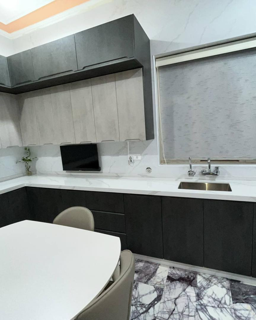 مطبخ تركي من أعمآل نجارة الأخوين علاء والحاج حيدر الدخاني كوت هوره خلف جامع أبو الفضل العباس ع هاتف ***********او***********
