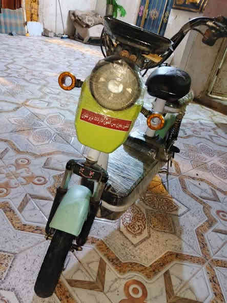 سلام وعليكم دراجة حجم 14 دراجة نضيفه دراجة بيههه اربع باتريات السرعه 65 دراجة معروضه 250وبيهه مجال بسيط شراي ينتصل على هاذه ارقم ***********مكان البصره كرمه علي شارع الرايه
