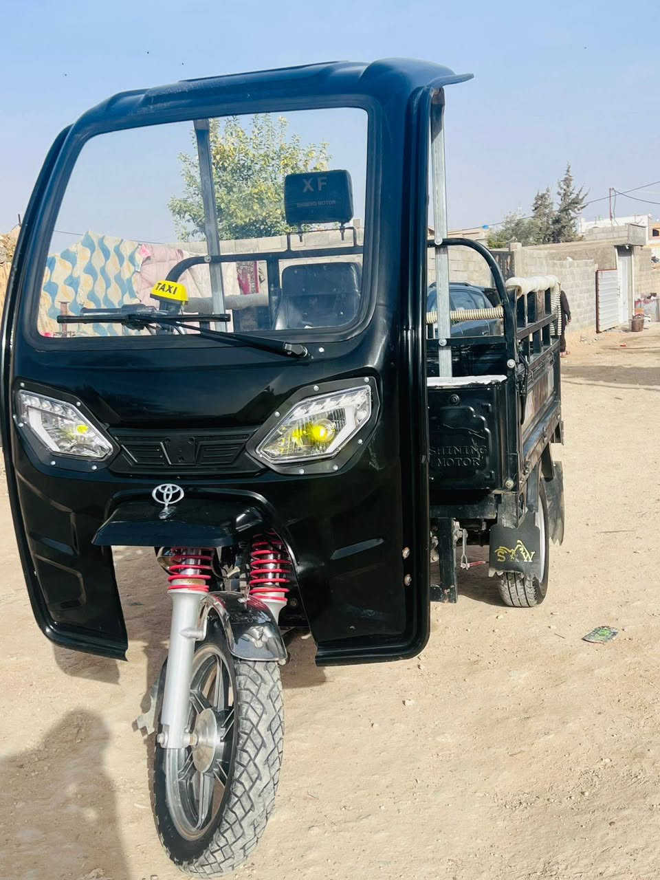 سلام عليكم ستوته للبيع موديل 2023 مكمركه وكامله ونضيفه كير ومحرك بشرط نعومه ونشاط.ي
سعر مليونين و450  وبيها مجال هذا رقمي ***********
