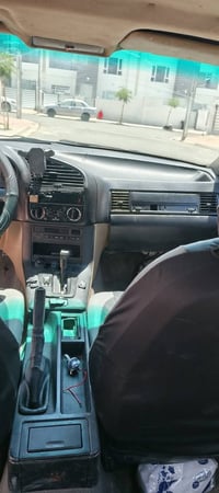 بي ام دبليو E36 • ١٩٩٢ • جير اوتو