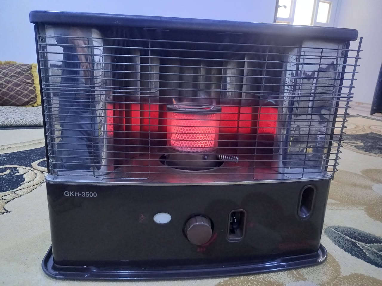 متاح صوبة كوري شغالة  نظيفة جدا 
سعر ٧٥ الف 
***********
