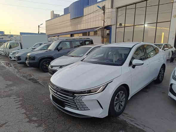 ديسترؤيلBYD موديل 2025
سفر كيلؤمه تر فول مواصفات
1100 به شعن ده روات
*********** واتس اب 
موجود في اربيل معرض چاينا
