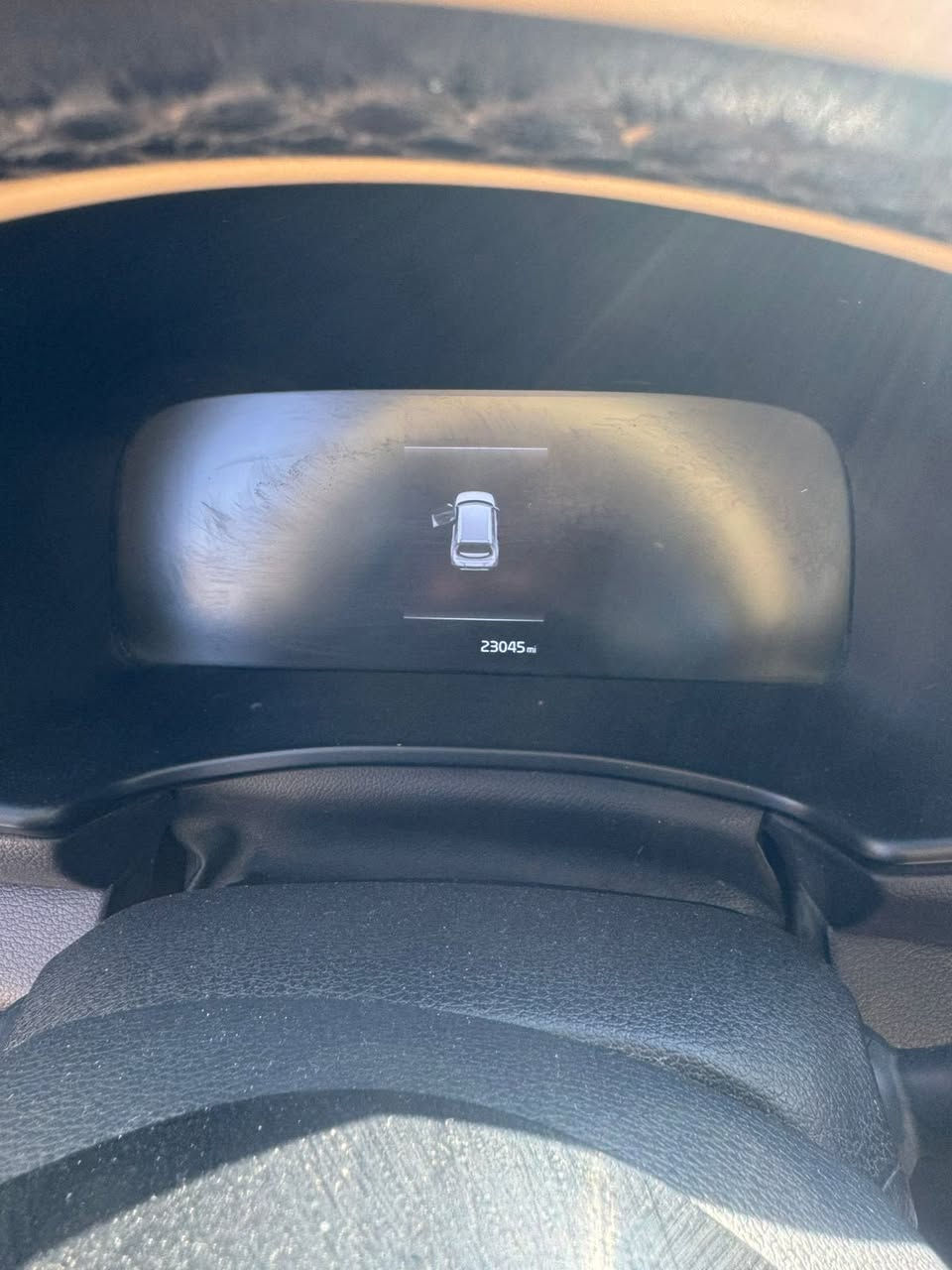 السلام عليكم كيا صول موديل ٢٣ فول مواصفات جاهزه ع اخر حبايه رقم بابل انكليزي بسمنه الحادث مرفق كدامكم ماشيه ٢٣ الف ميل نضيفه حيل السعر ١٧٠ ورقه وبيها محال شي قليل *********** مكانها بابل
