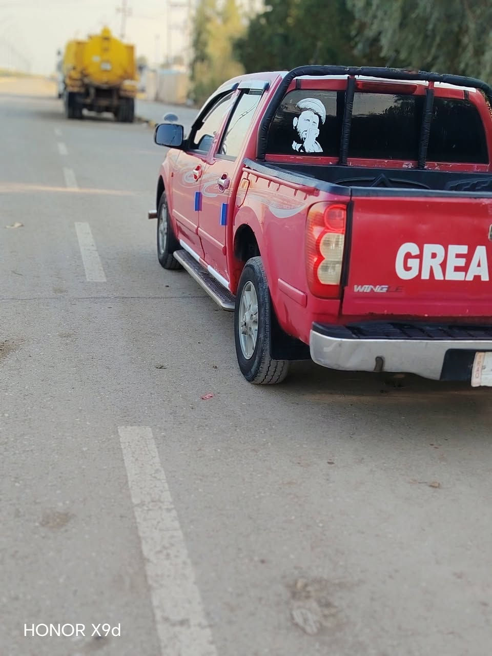 سلام عليكم للبيع بيكم كريت ويل موديل 2013 رقم واسط سنويه لل 29 تحويل مباشر 
 كير محرك مكفول لا تبخير ولا تنقيص
تخم تاير جديد صدر جديد
دوشمه جديده
تبريد ثلج
كهربائيات كله شغلاه سنتر لوك شغال كيجات كله شغاله
مكان واسط صويره
***********
