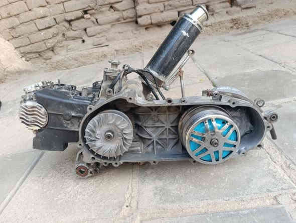 سلام عليكم مكينه سكنس فحل مزوده بوشه58ونص كلج خلفي رياضي صالنصه رياضي بيه خيط بخار للبيع***********
