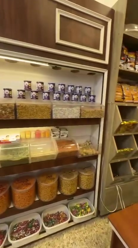 محل كرزات للبيع بكامل تفاصيلة بسعر مناسب العنوان بغداد مدينة الصدر منطقة الشماعية ***********
