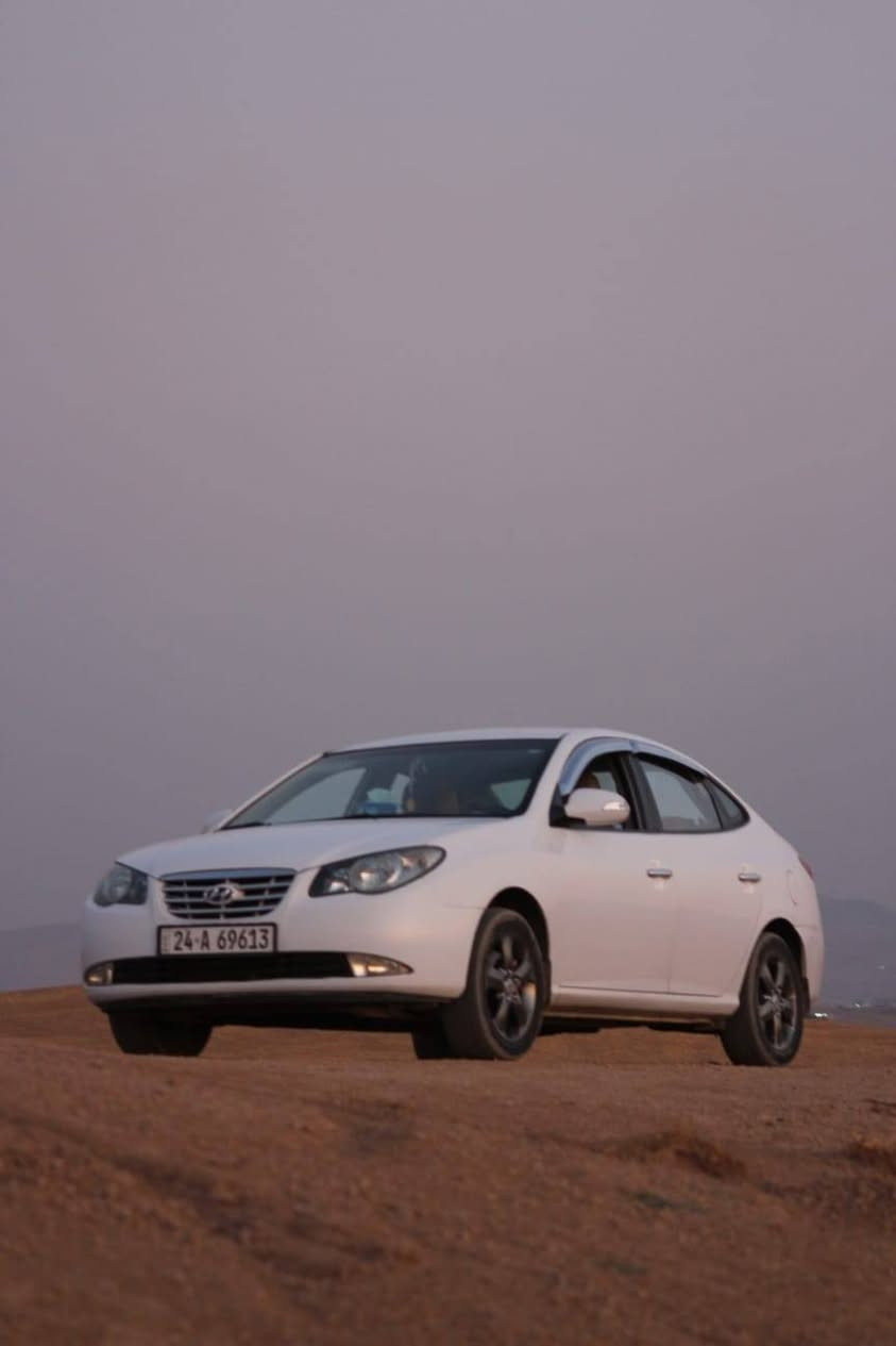 النترا مقدس موديل 2011
مصبوغه عام اثر شضايا بدون دواخل 
محرك شرط كير عادي باسمي كوبون بانزين بيها السعر 100وبيها مجال 
*********** بيه واتساب
