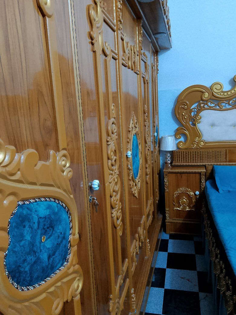 السلام عليكم
 غرفة تسگام درجة أولى نضافه ٪90 
متوازين على بيعتها للتفاصيل أزيد الأتصال على الرقم *********** مكاني نجف ابو صخير
