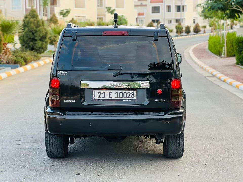 سلام عليكم جيب لبرتي 2008البيع سياره شدله محرك جديد حاويه صار سبوع ب 11ورقه هوه تفرعاته موصفات البرتي معروفه ملاحضه ..سياره معلكه ثالث فقط ضفيره وكهربائيات جديده سعر 73وبيه مجال غير متوجد ع فيس ***********
