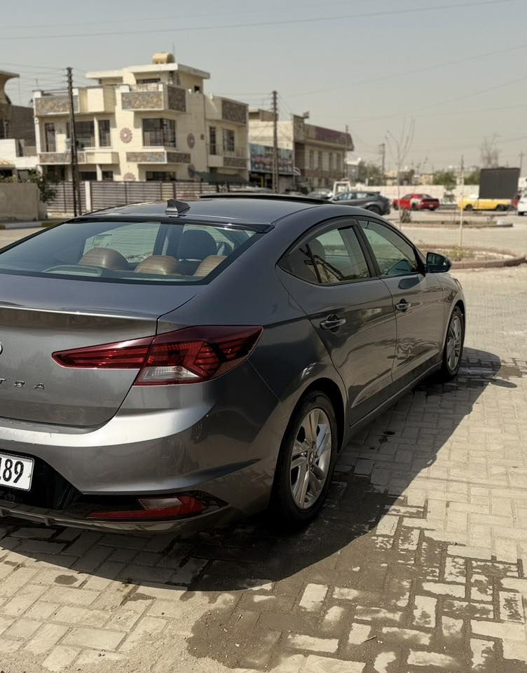 سلام عليكم للبيع النترا 2019 وارد امريكي حادثها باب وجاملغ خلفي و باب كلير بجم كبس ناشر صور الحادث والسونار كلشي يمك رقم بغداد الجديد بسمنه ماشيه 100 معروضه ب 127 مكاني بغداد حي الجهاد للاستفسار ***********
