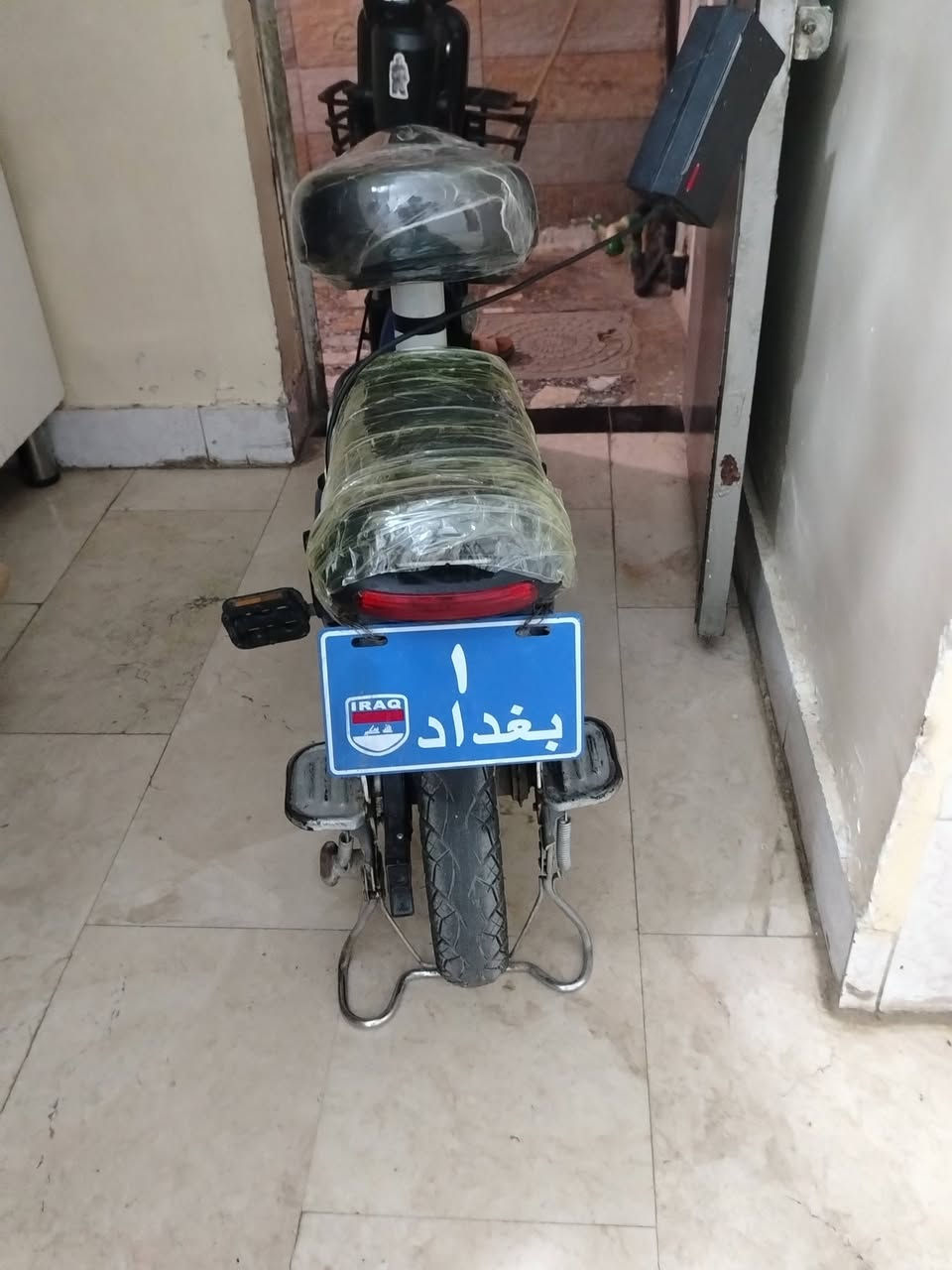 دراجه شحن للبيع بطاريه نضيفه جدا سعر 200 ألف وبيه مجال بسيط *********** للتواصل
