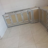 كاونتر تكمة سنك و ارضي 5ابواب السعر ٣٠٠ وبي مجال 07734183153
