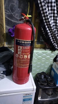 طفايه للبيع ٢٥الف قفل اشراي ايخابر رجاءا 07826061026