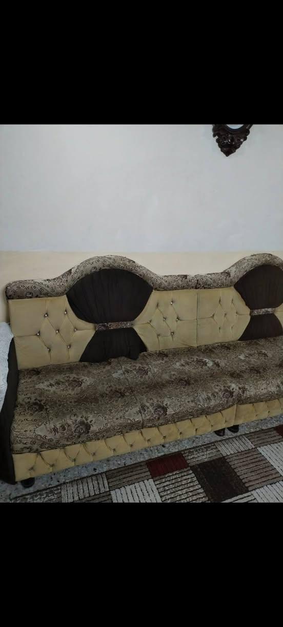 ديوان خشب عراقي بلوك زاويتين 10 امتار السعر 275- الشراي يتصل ***********-*********** وادي حجر
