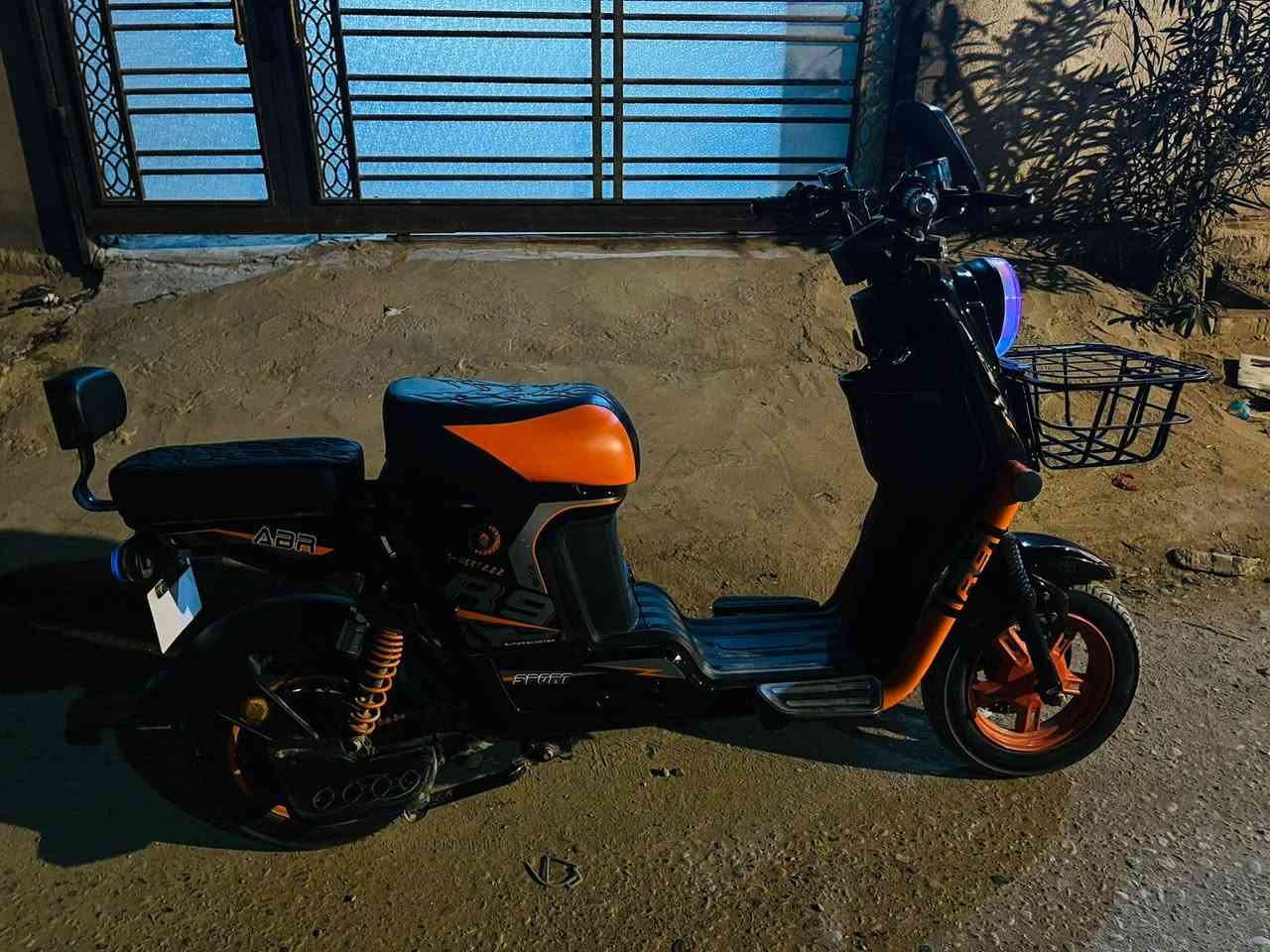 للبيع سعر 490 وبيها مجال استخدام ٣ اشهر 
رقم ***********
