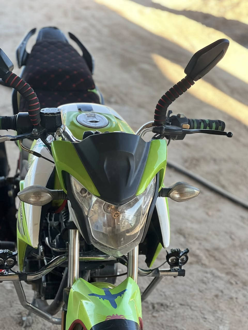 سلام عليكم دراجه هاوجي للبيع موديل (19) دراجه المحرك ناعم وحلوو بس الكشر شويه تعبان  السعر من الاخير لاتعبني ولاتعبك (مليون200) قفل شراي اتصل (***********) مكاني الفلوجه  دراجه داخله گمرگ
