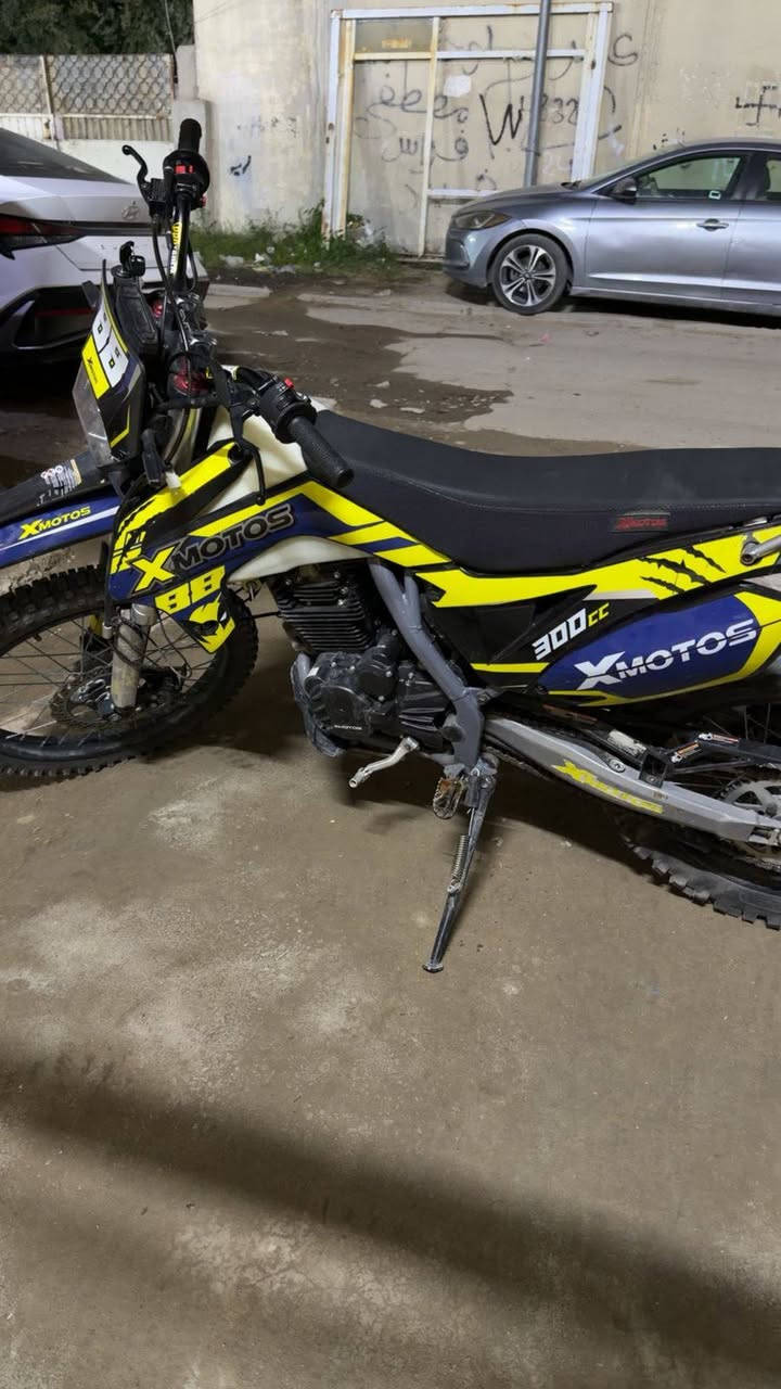قفاز xmotos 300cc  جديدة بحالة الوكاله دهن موتل ثاني تبديله الهة زيرو ماشيه ٢٠٠٠ كيلو فقط بيهة ستيرن رياضي صالنصه صوت رعيد شلعه ومعدل تاكل الكاع سعر خاص شراي خابر وتدلل رقم وسنويه انكليزي اربيل تحويل مباشر مكاني سيديه رقمي ***********
