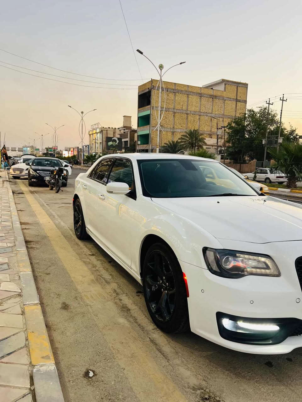 السلام عليكم اوبامه موديل 2022 حادثها دعاميه اماميه فقط السياره ليبل واحد بدون دواخل السياره جديده و جاهزه من كل النواحي كير مكينه صدر امامي خلفي تخم تاير جديد رقم اربيل الدولي بسمي تحولي ثاني يوم السياره على وضع الشركه 40 الف فقط حقيقي مكان السياوه ناصريه رقم هاتف *********** انتصال ودلل السياره جديده و جاهزه مامشتغله خط ابد على يدنه
