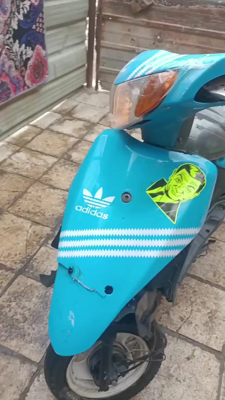 ماكس قجمة للبيع
مكينة مامفتوح منهة برغي وخير من الله لاتنقيص ولاتبخير اكفلهة الك
صالنصة fm رياضي 
بيهة بس ماشة معووجة شوي+ كفرهة شوي تعبان
سعرهة 300 بيهة مجال 
مكاني بغداد الحسينية

تواصل خاص او واتساب: ***********
