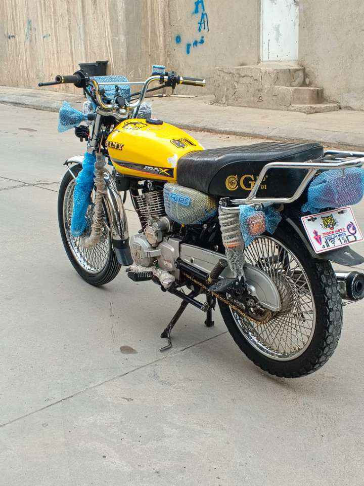 ماتۆڕی ئێرانی بۆ فرۆشتن 
مۆدێل٢٠١٨
مەزبوت بێ عەیبە
تکایە ماڵی من نیە تەلەفون بۆ خاوەنی کەن

***********
*********** السليمانية, العراق
