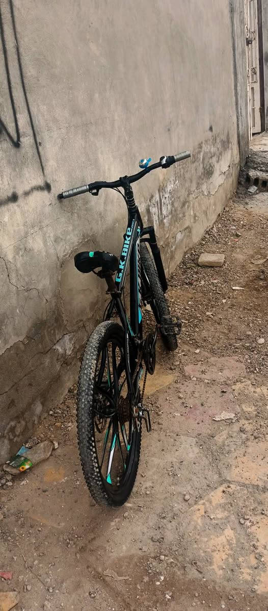 ســــــــــــــلام علـــــــــيــــــــكـــــــم
باسكل جبلي للبيع الباسكل مفول وملبي ولا شخط وما صار هواي من ماخذه الباسكل ريشه كامل مكمل وتجي وتفحصه الباسكل بس جاملاغات ماكو  الباسكل سعره 100 وبي مجال وذا شراي ادخل حاص وتشلع عيوني


**إذا كنت صاحب هذا الإعلان وتريد حذفه لأي سبب، رجاءا أرسل رسالة إلى الدعم الفني**