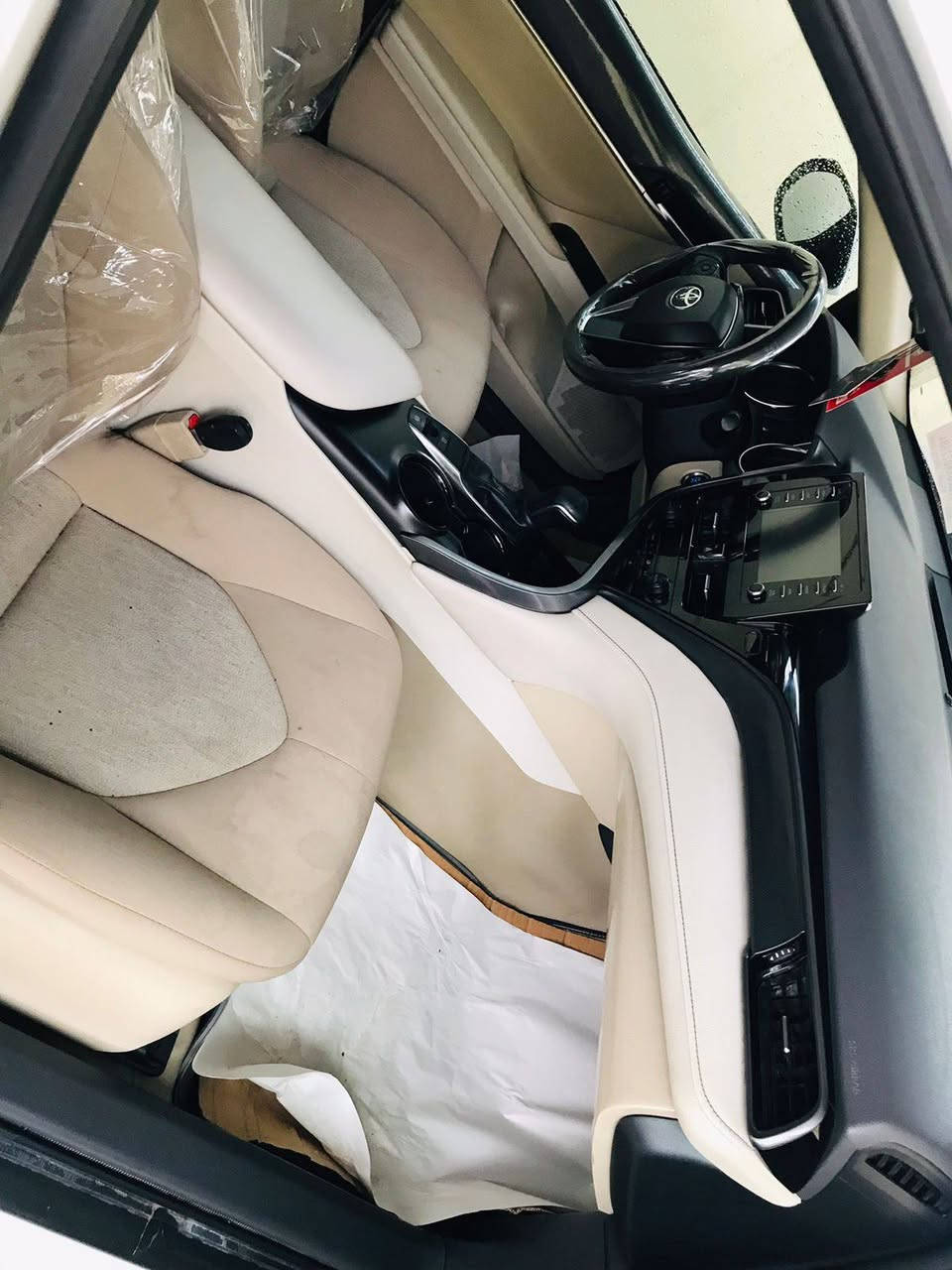 السلام عليكم
كامري 2023 GLEخليجي سيد نهرو 
ماشيه 96بدون ضرر بيهه ملاحظه بسيطه بل هلال الخلفي 
 بصمة حساس خلفي 
السياره جاهزه من الدعاميه للدعاميه
صدر +كير +محرك +تواير +كهربائيات شرط
السياره احلى من الصور ومال جناي
شرط التحويل سنويه ل 28
السياره حيل جديده وجاهزه ماناقصها شي✅ 
السعر 223بيهه مجال الشراي بسيط 
                     ((ملاحظه)) 
 اعتذر عن بيع الأقساط او المده او المراوس 
لا تنطي اسعار بكيفك ذا ماتفيدك عبرهه واني الممنون 
مكان السياره صلاح الدين /الشرقاط /أجميله @إشارة 
          سعد                                         علاوي 
    ***********             ***********
    ***********             ***********
