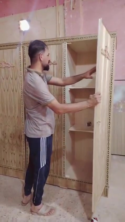 الله ام صلي على محمد وآل محمد  تم اكمال كنتور بابين رفين وتعلاكه  الوجه 4ملم والداخل 3ملم  السعر 150الف  مجمع  ونجارت الاميرات  التواصل وتساب ***********
