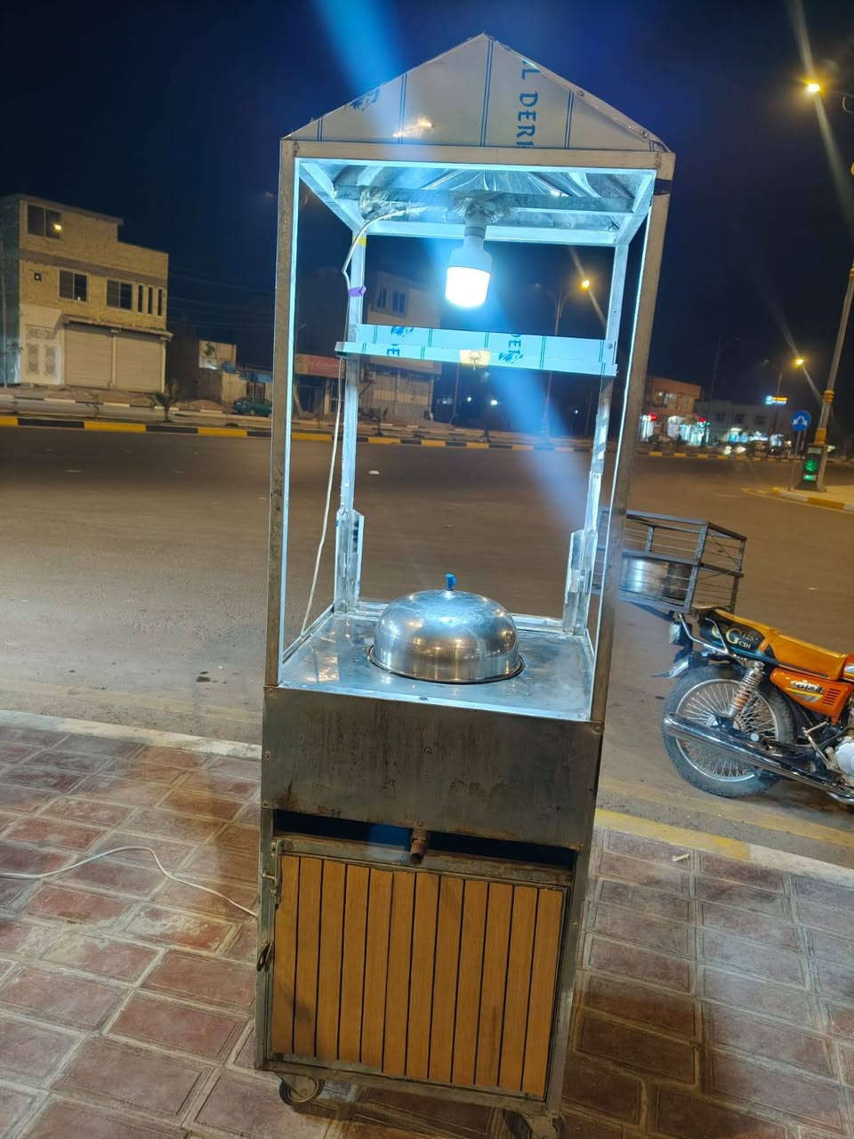 السلام علیکم اخوان عربانة ذرة سل ستيل تركي درجه اولى نظيفة جداااااا جدا مشتريهه ٣٥٠ ورايدهه قفل ١٥٠ مكاني كربلاء ***********
