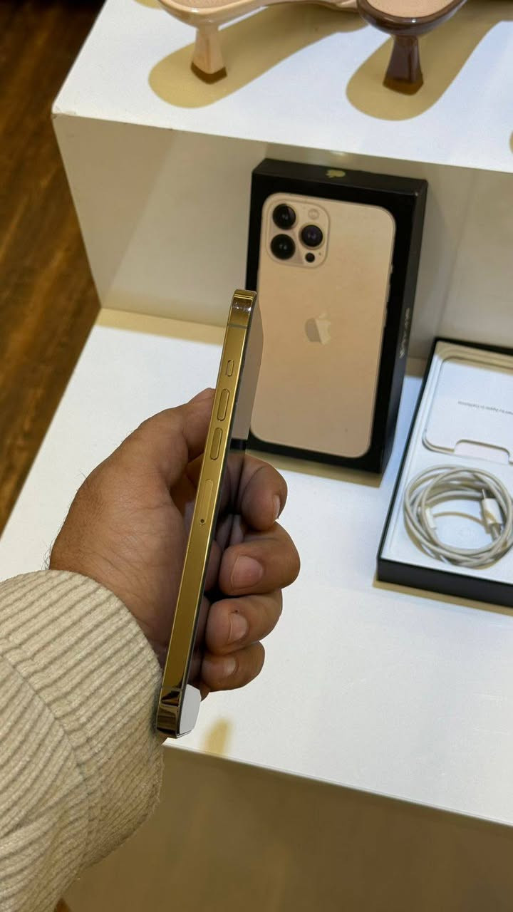 iPhone 13 Pro Max
ذاكرة 256 
وتر بروف 
مكفول من كلشي مامفتوح بي ولابرغي 
سعر 675
مكاني بابل المركز 
استفسار اكثر 👇🏻واتساب 
***********
