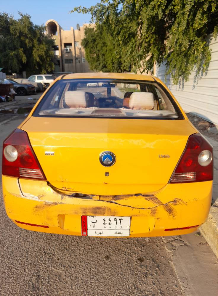 سلام عليكم ...
جيلي mk2011 محركها بلادي وكيرها بي النمره الثالثه يجلب دواخلها مثل متشوف بالصور بطاين الابواب جديدات وعندك غلاف الدشبول الفوك مكسر تبريدها عاطل كهربائياتها شغاله كلها بيها جرادات مثل ما موضح بالصور سياره باسمي رقم بغداد  مصفره هيئه وغرامات سنويتها تنتهي ب ٢٩رايدها ب٢٢ وبيها مجال بسيط ***********
