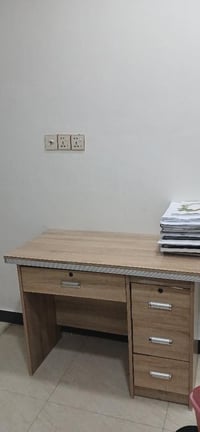 طاولة