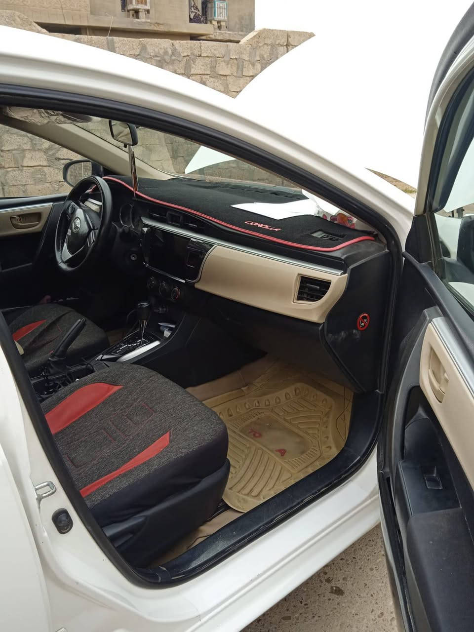 السلام عليكم.
كورلا خليجي ٢٠١٥ شركه.شاشه.حساسات .كير محرك مكفول صبغ بنيد فقط بدون حادث.السعر ١٤٠بيه مجال بسيط.مكان بغداد ابراهيم بن علي.للأتصال./***********/
