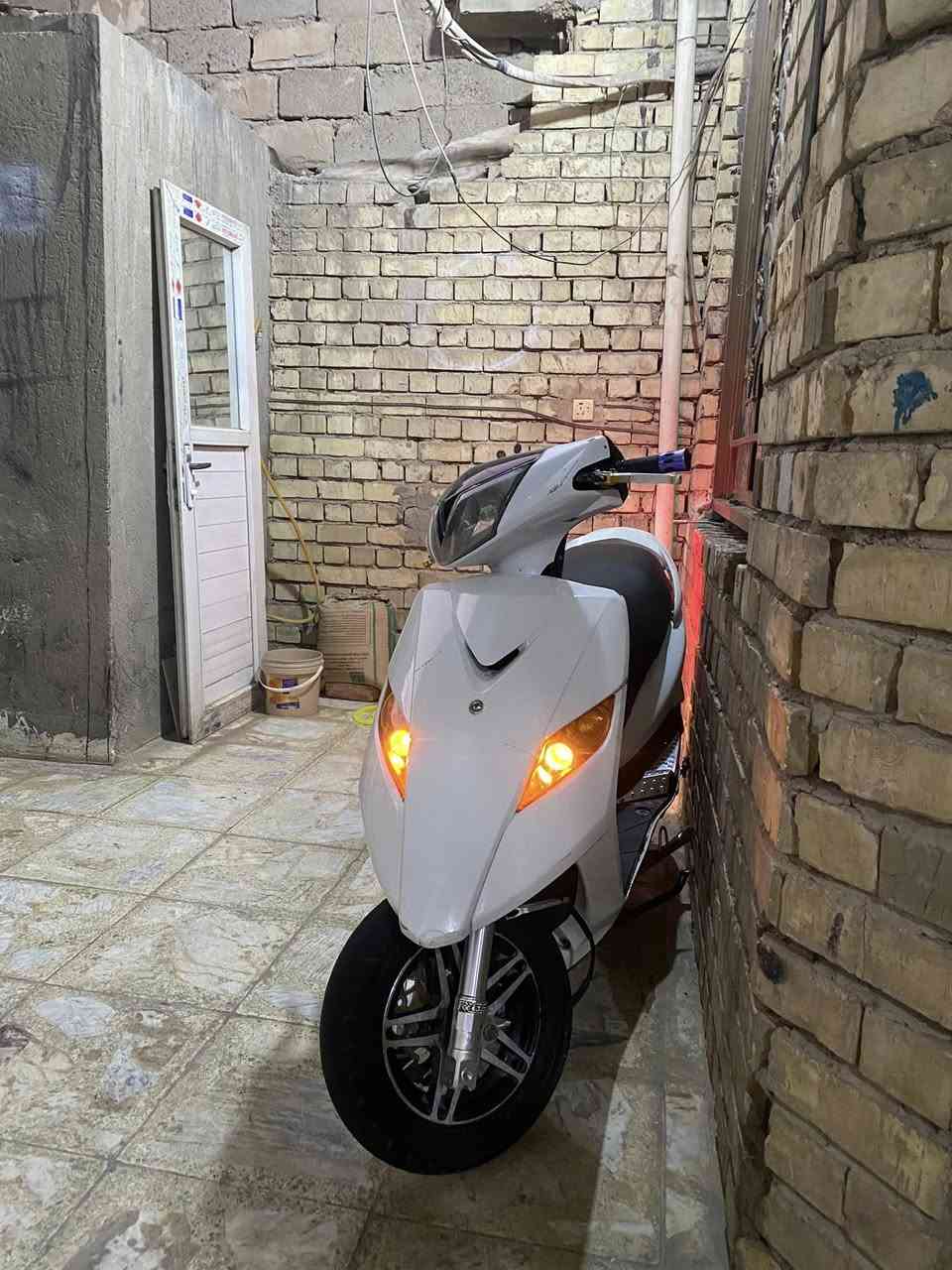 سلام عليكم دراجه ثعلب دراجه بيه خير من لله تزويد مكينه 59  شلعه ومعديه هاون
1صدر امامي
2صدر خلفيه 
3قبق فلاوين 
4وياله نجمه 
5يدات خلفيه ومامي 
6قبق بانزين 
7سالف رياضيه اصليه
8صالنصه 
9كلج رياضيه أمام 
دراجه بيه بعد نواعم 
خوان ما يعرف بيهن لا يعلق ويكسر بيه رايده 800 وبيه مجال  بكان بغداد مدينه صدر رقم***********
