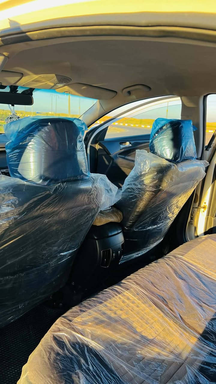 السلام عليكم 
هونداي سوناتا SONATA
موديل 2014 أصل
محرك 2400 دوش الموغوب 
  

متومه ارقام انگليزي رقم وسنويه
كصه قماره فقط 
 
(بانزين أصل )

السياره فول  
تحكم ستيرن  + وضع eco
كشنات جلد تدفئه تبريد
قطعتين تبريد 

( تبريد ثلج ❄️ )
السياره كامله من كلشي 
 گير ومحرك وصدر كفاله
للبيع او المراوس
مكاني صلاح الدين 
***********
